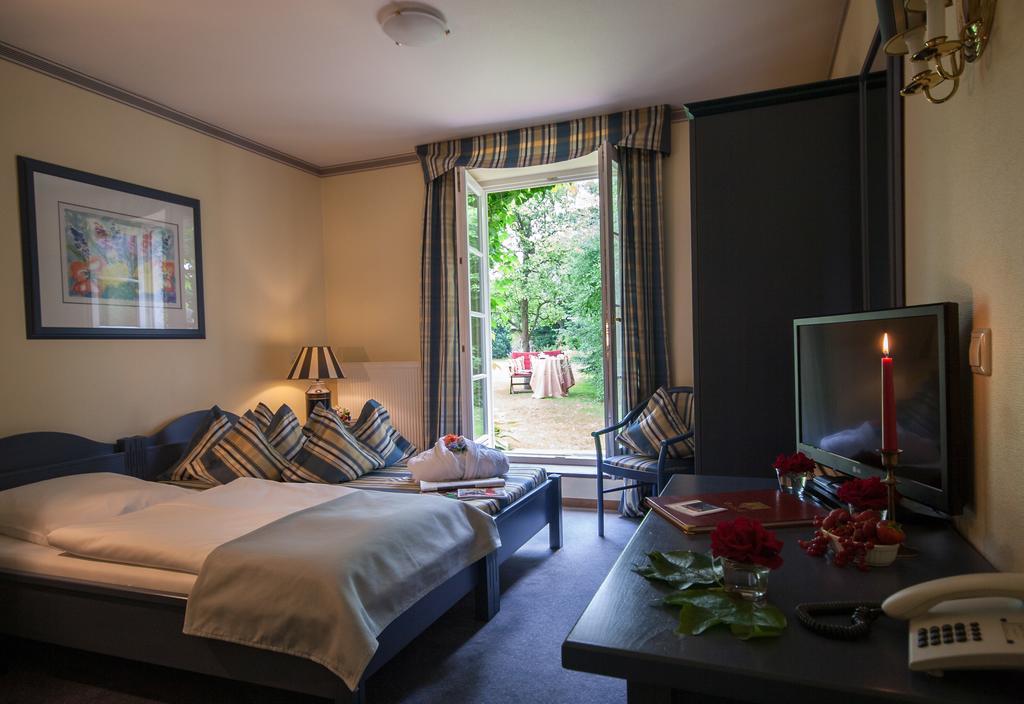Hotel Gutshof Busch Sarstedt Quarto foto